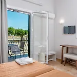 Villaggio شقة لاغاناس